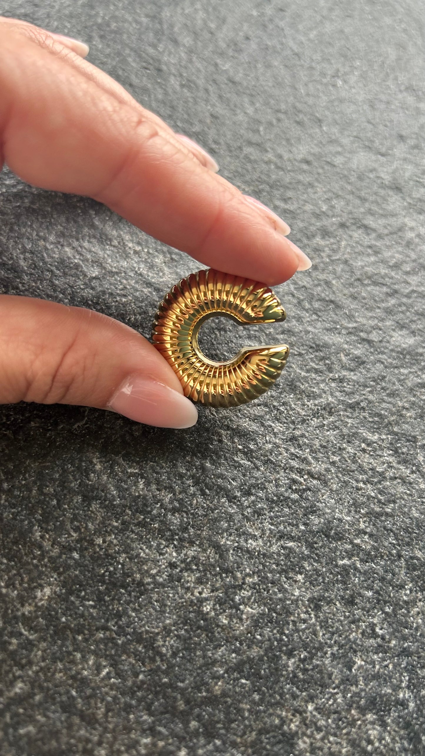 EAR CUFF